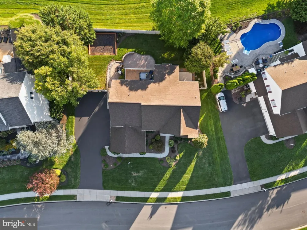 3381 HARWOOD Reading, PA 19608