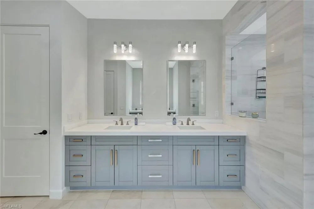 140 37th Avenue NW Naples, FL 34120