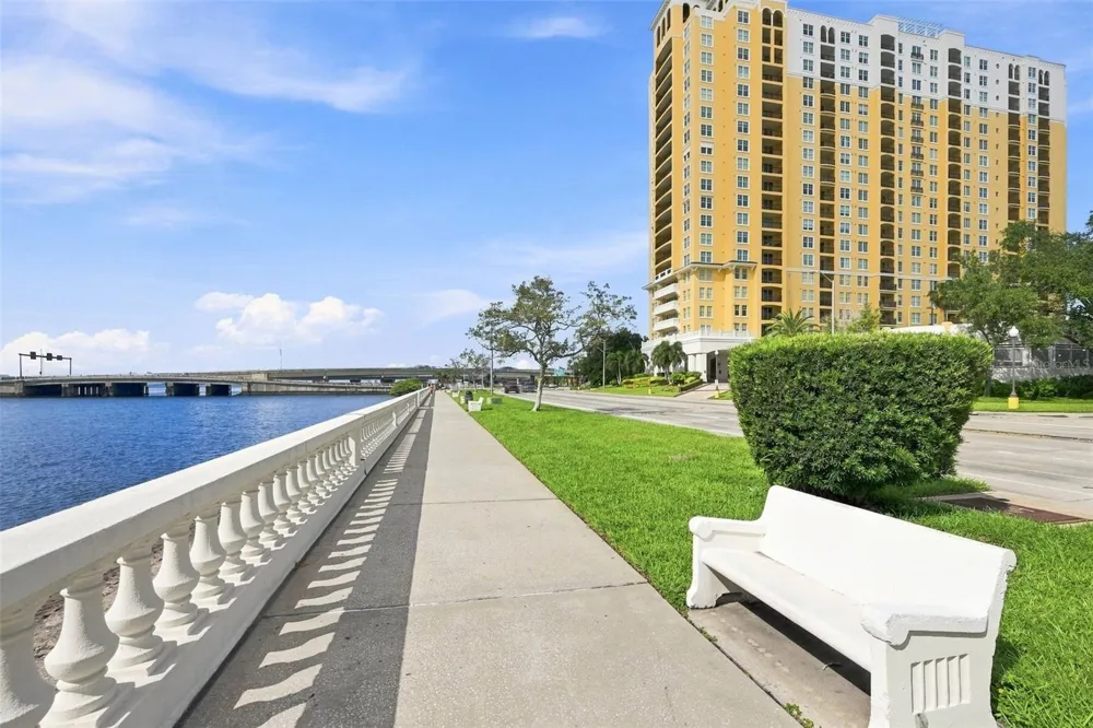 345 BAYSHORE BOULEVARD #1006 Tampa, FL 33606