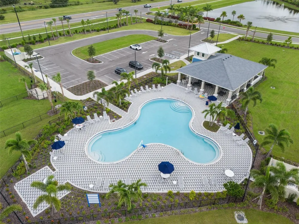 10137 CHARLOTTE DRIVE Parrish, FL 34219
