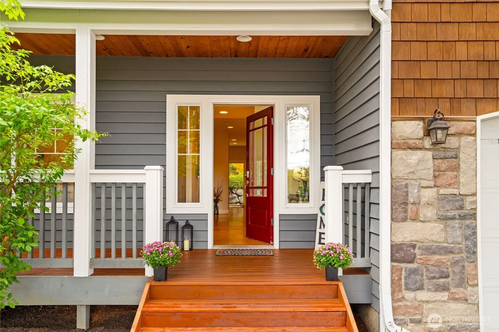 19028 37th Avenue NE Lake Forest Park, WA 98155