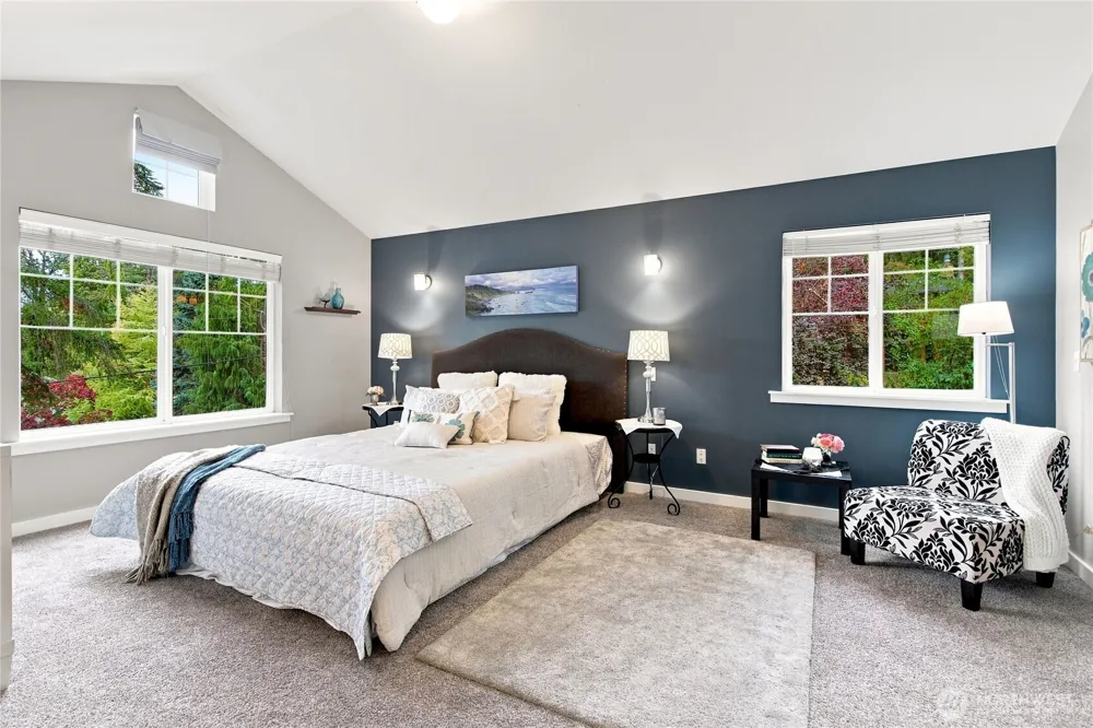 19028 37th Avenue NE Lake Forest Park, WA 98155