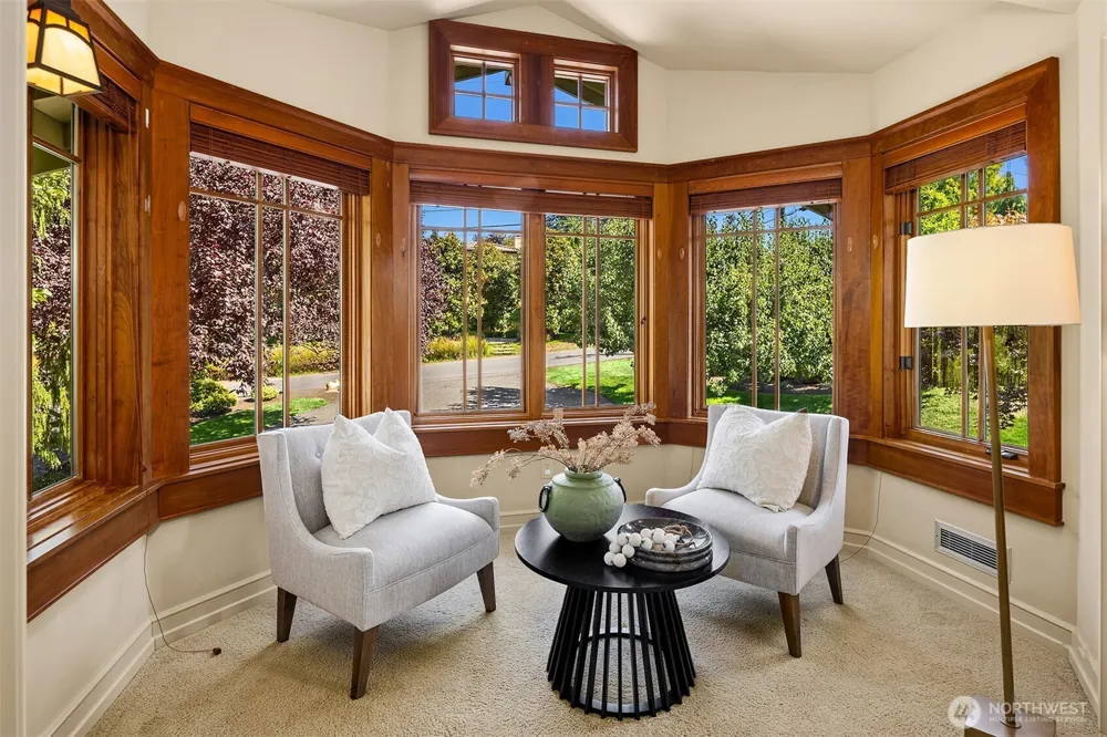 1411 8th Street W Kirkland, WA 98033