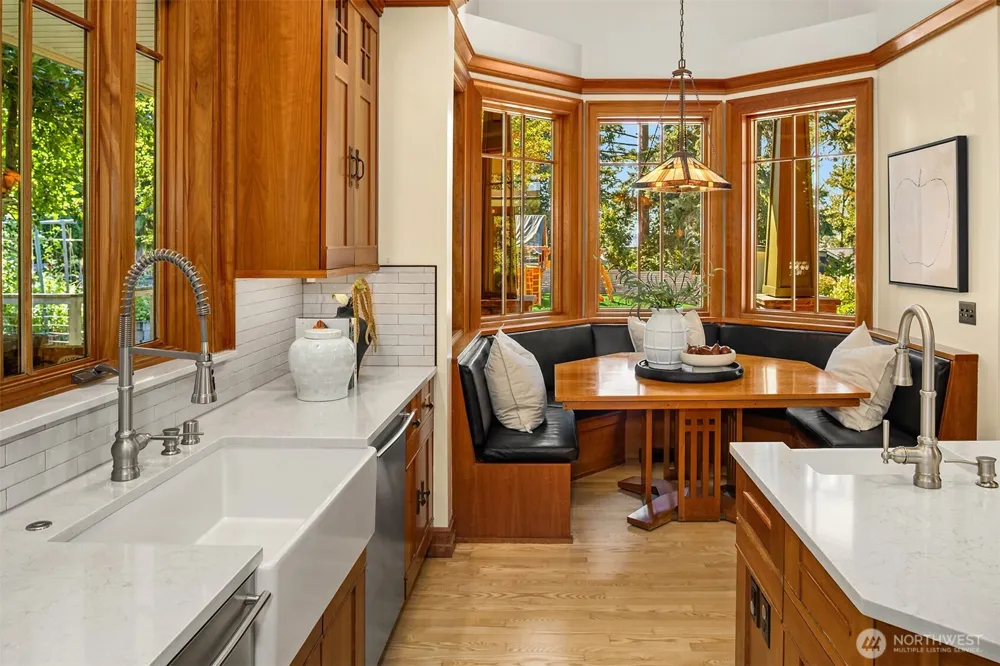 1411 8th Street W Kirkland, WA 98033