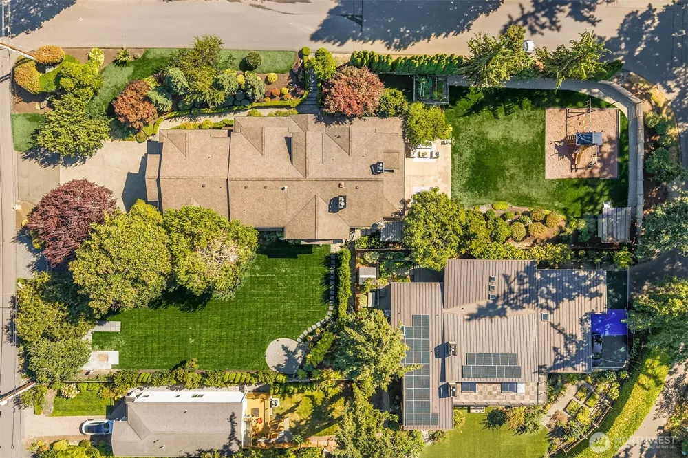 1411 8th Street W Kirkland, WA 98033