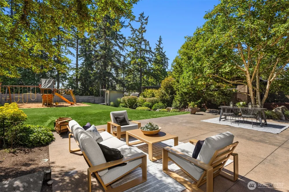 1411 8th Street W Kirkland, WA 98033