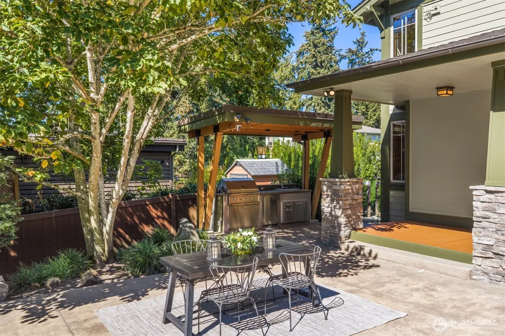 1411 8th Street W Kirkland, WA 98033