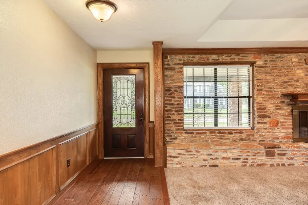 436 Huckleberry Drive Lake Jackson, TX 77566