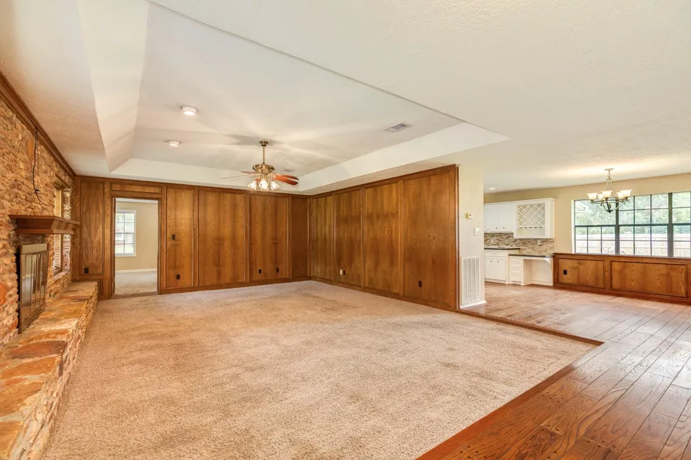 436 Huckleberry Drive Lake Jackson, TX 77566