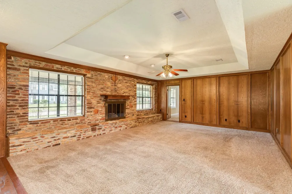 436 Huckleberry Drive Lake Jackson, TX 77566