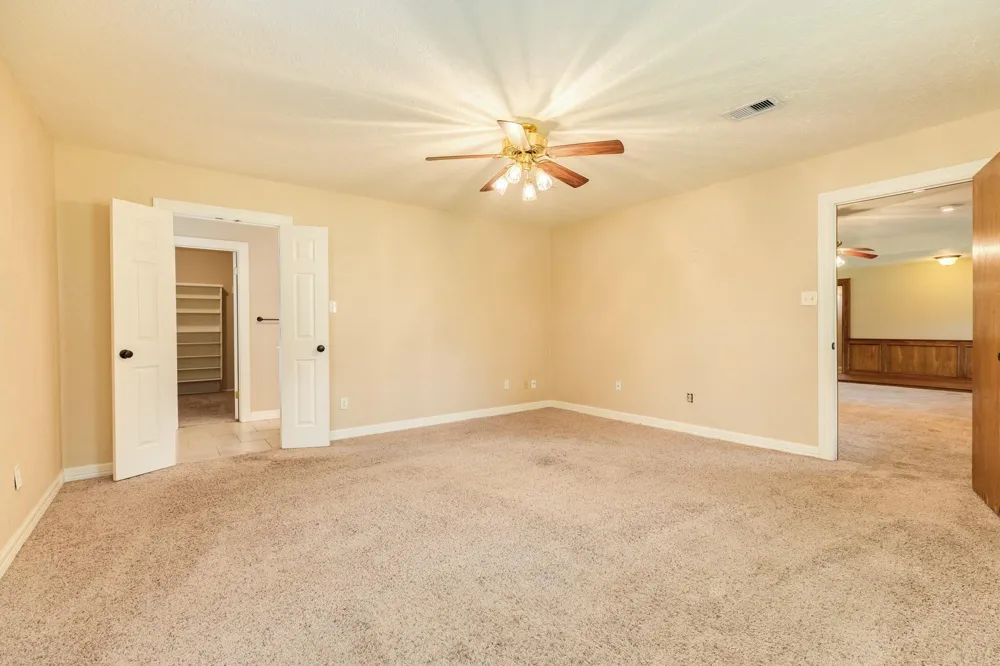 436 Huckleberry Drive Lake Jackson, TX 77566