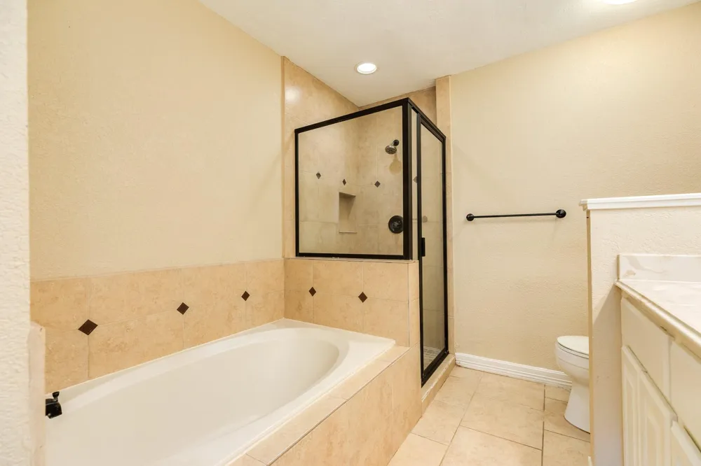 436 Huckleberry Drive Lake Jackson, TX 77566
