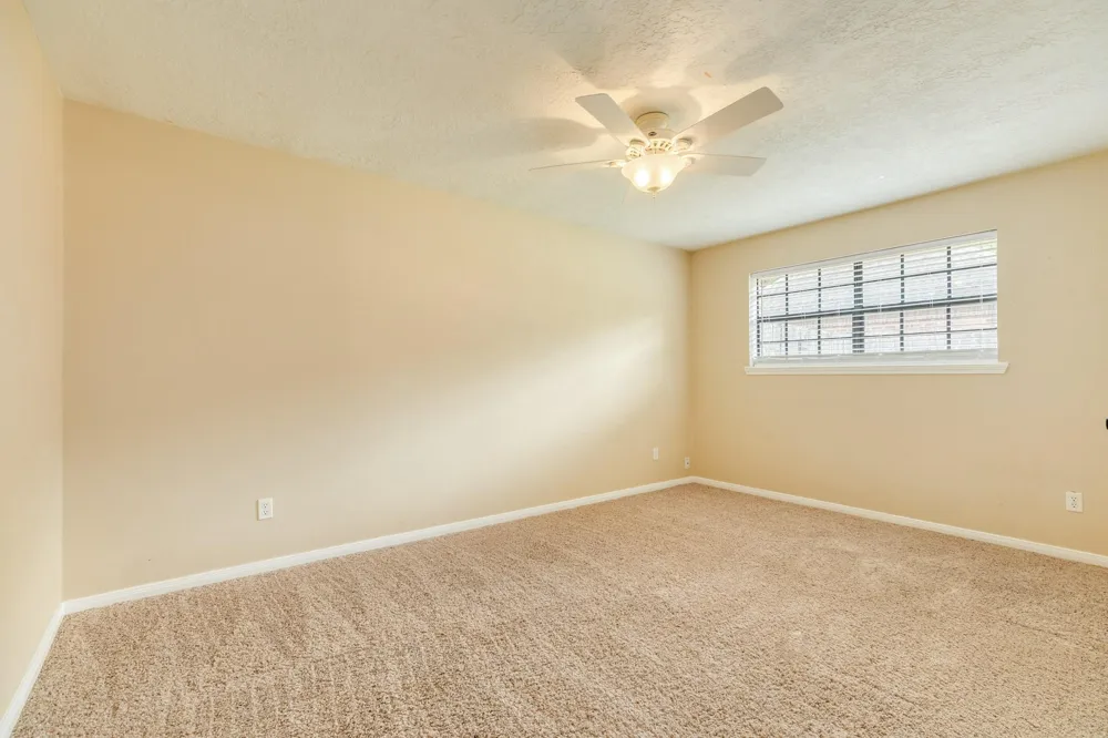 436 Huckleberry Drive Lake Jackson, TX 77566