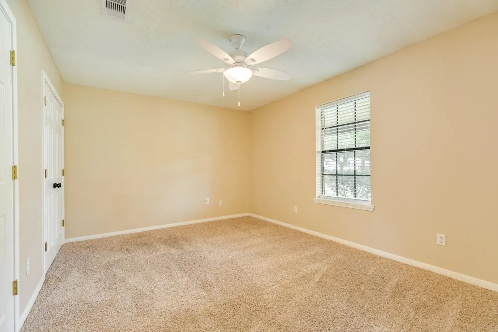 436 Huckleberry Drive Lake Jackson, TX 77566