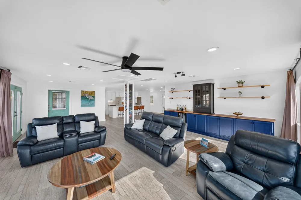 111 Caribbean Drive Corpus Christi, TX 78418