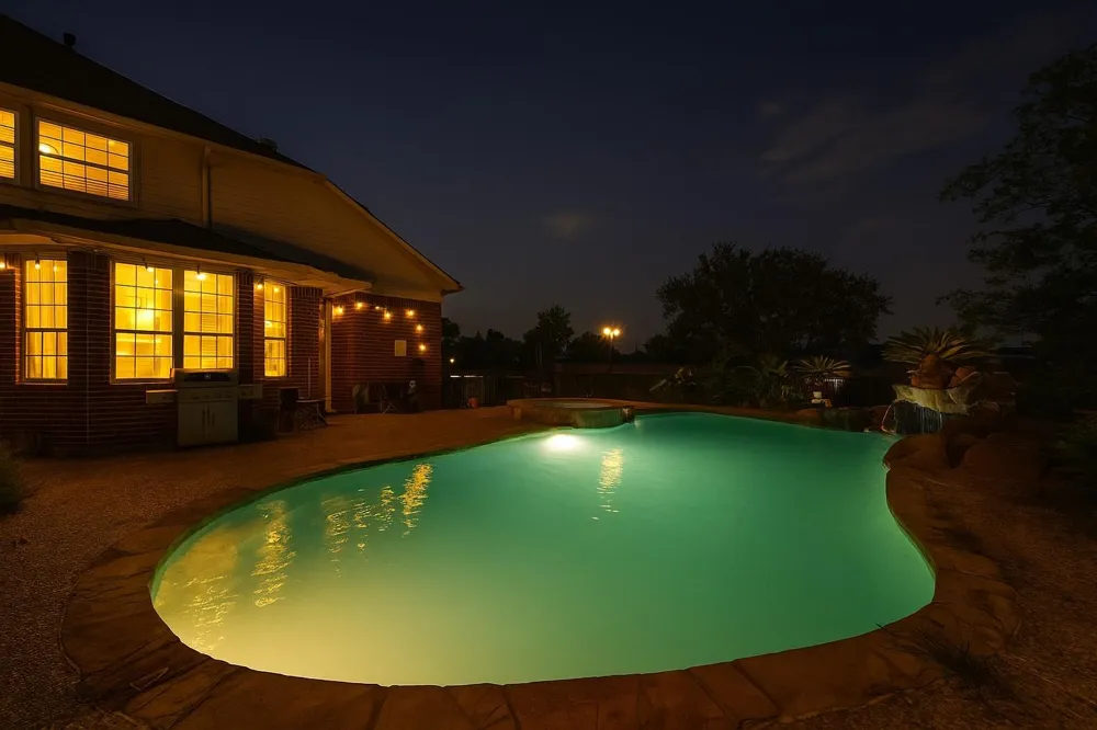 1513 County Road 149 Alvin, TX 77511