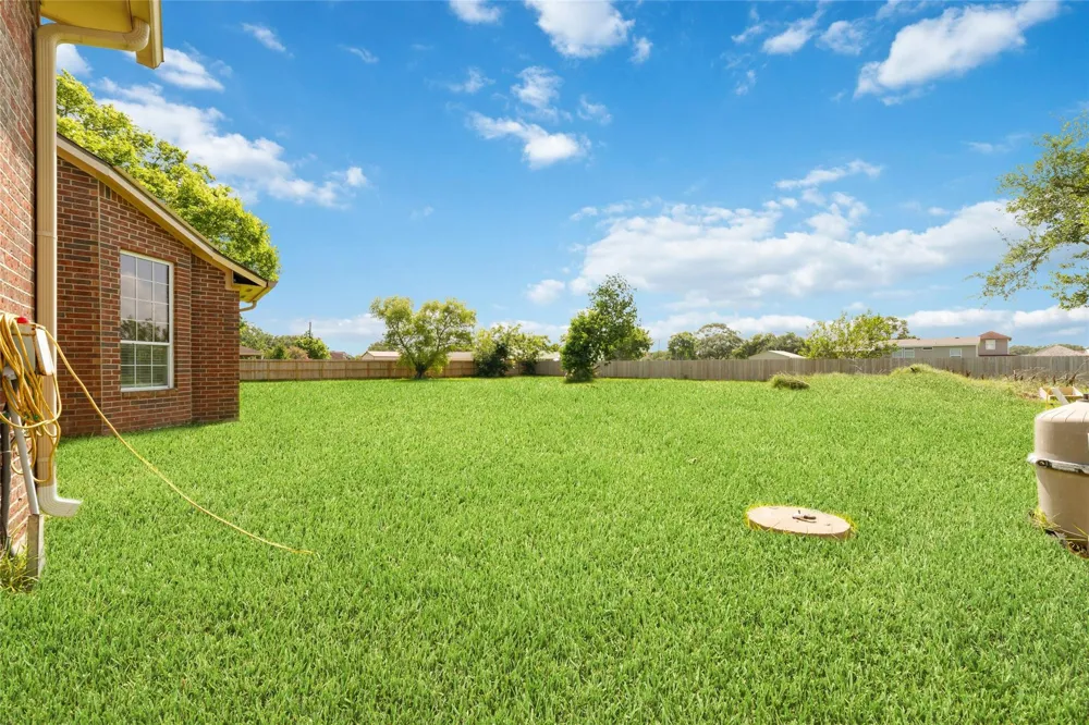 1513 County Road 149 Alvin, TX 77511