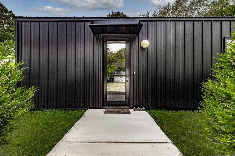 13892 Rea Avenue Harbert, MI 49115