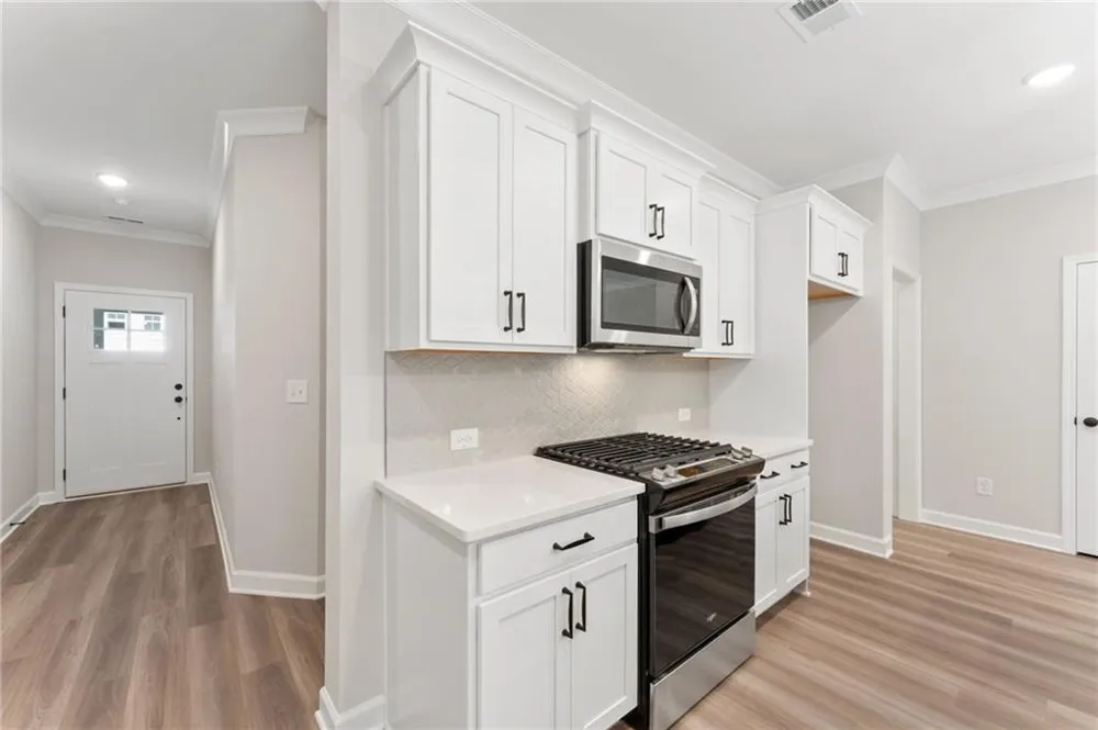 690 Sunstone Lane Lawrenceville, GA 30043