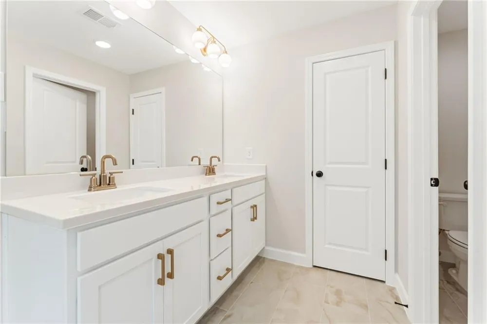690 Sunstone Lane Lawrenceville, GA 30043
