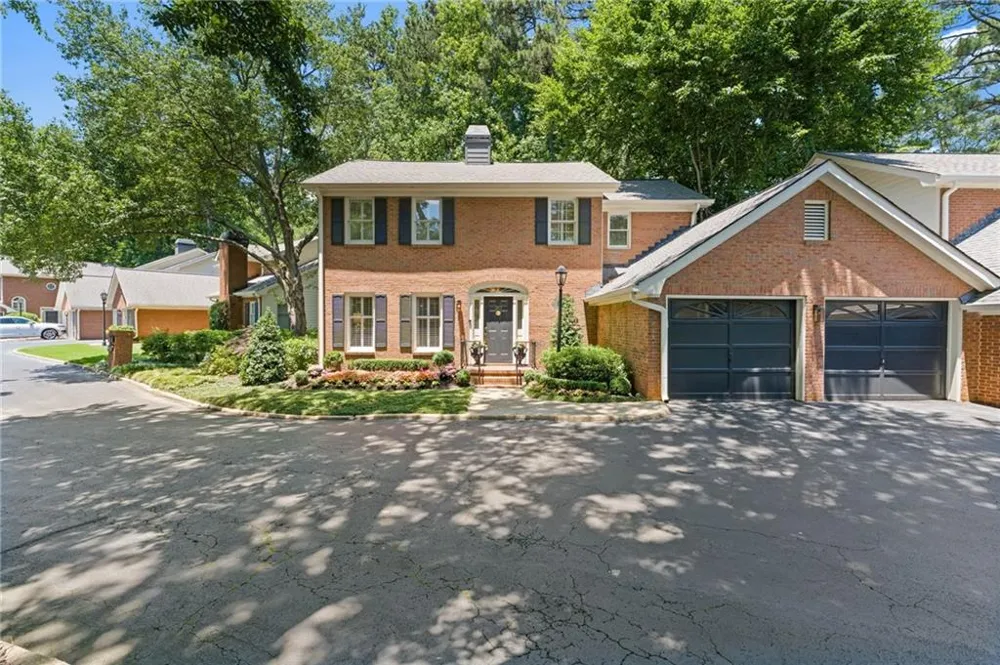 20 Pointe Terrace SE Atlanta, GA 30339