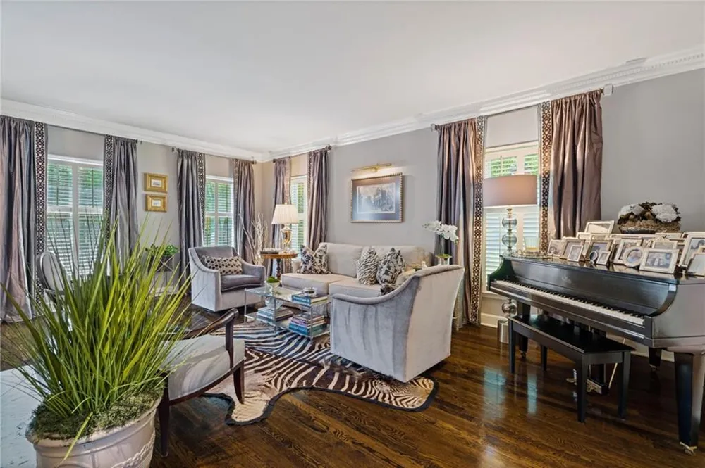 20 Pointe Terrace SE Atlanta, GA 30339