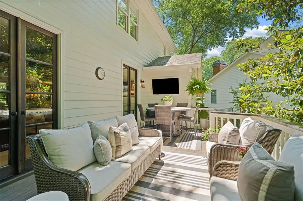20 Pointe Terrace SE Atlanta, GA 30339