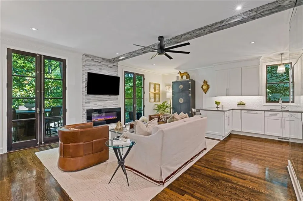 20 Pointe Terrace SE Atlanta, GA 30339