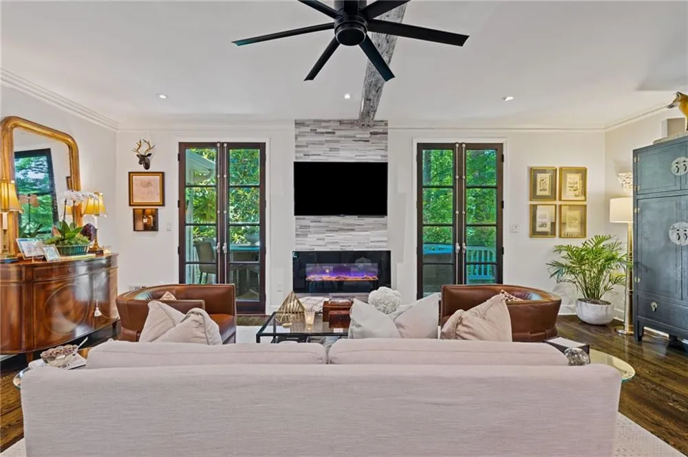 20 Pointe Terrace SE Atlanta, GA 30339