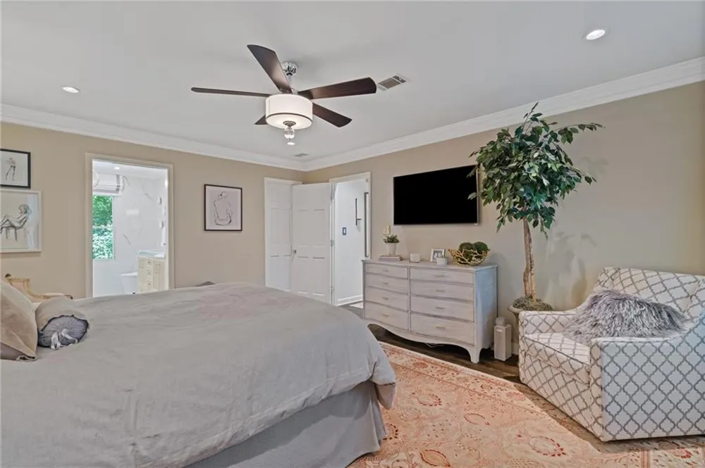 20 Pointe Terrace SE Atlanta, GA 30339