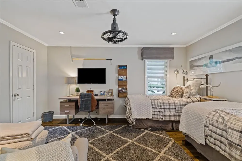 20 Pointe Terrace SE Atlanta, GA 30339