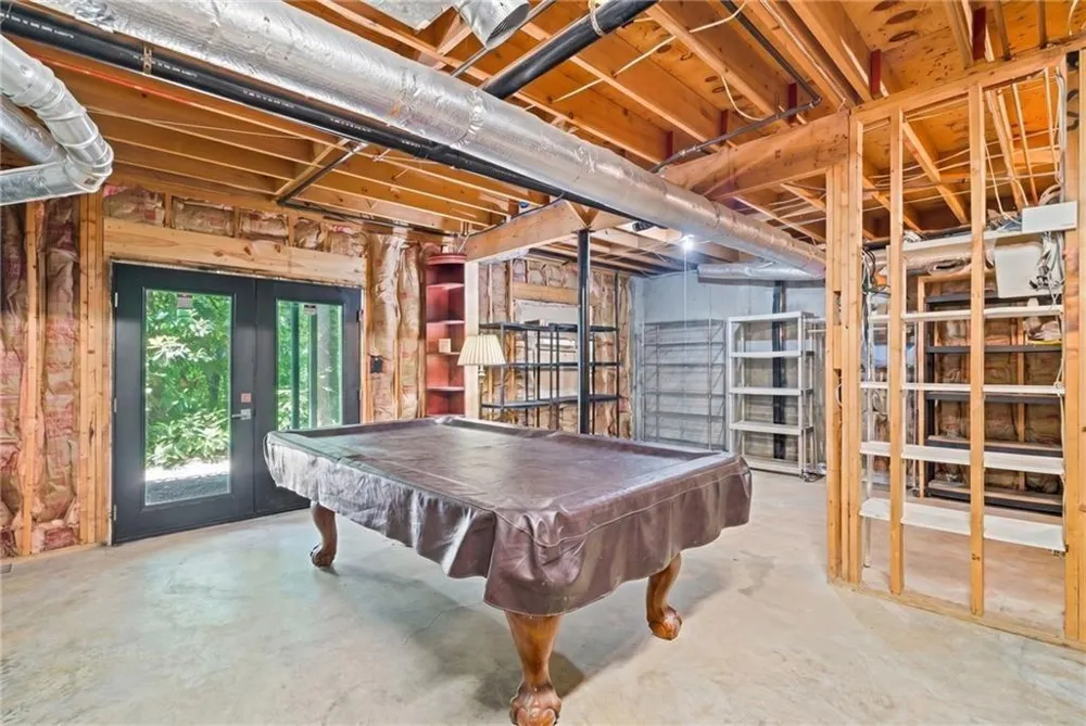20 Pointe Terrace SE Atlanta, GA 30339