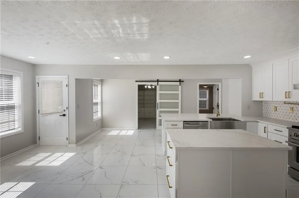 3521 Kittery Drive Snellville, GA 30039
