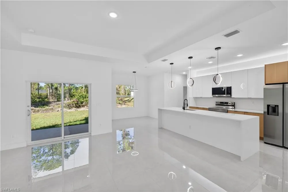 820 Dudley Avenue S Lehigh Acres, FL 33974