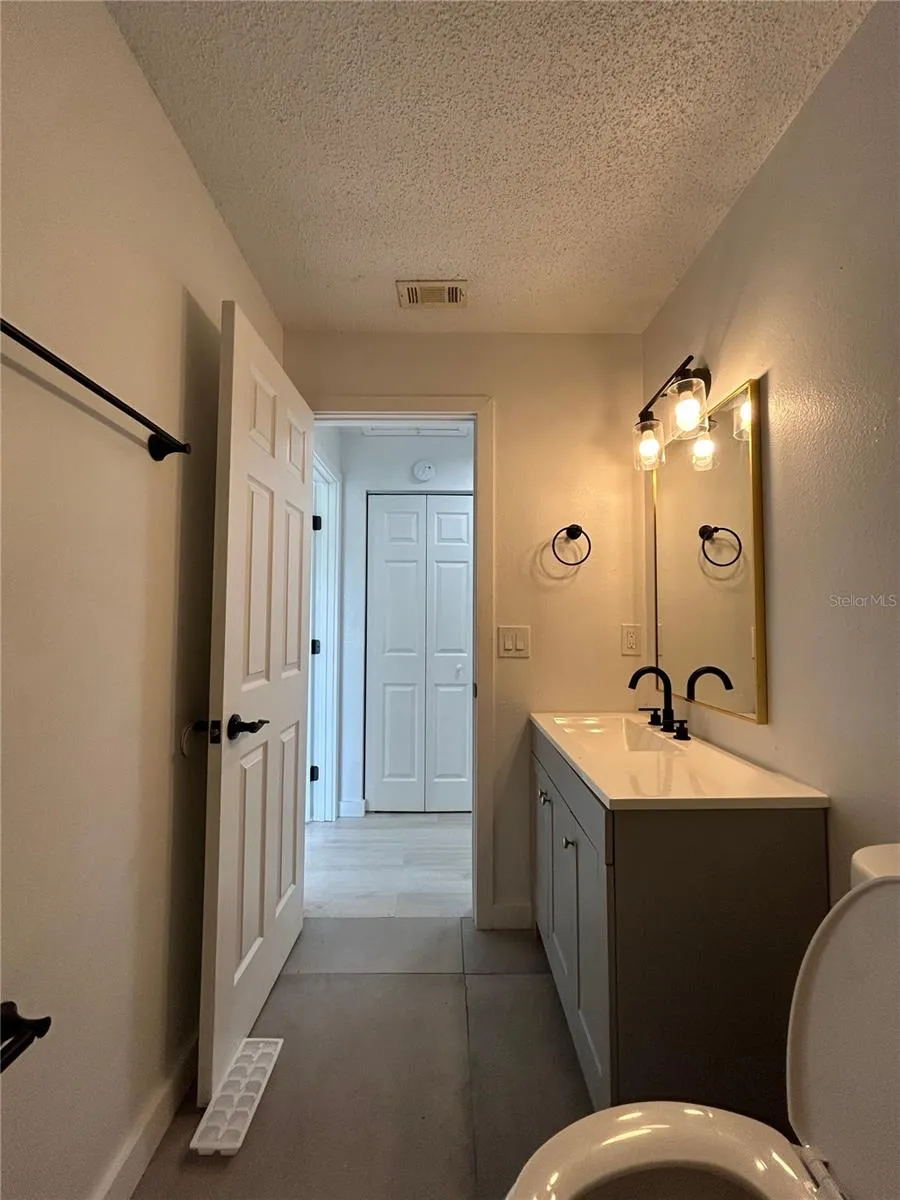2955 SE 53RD COURT #B ocala, FL 34480