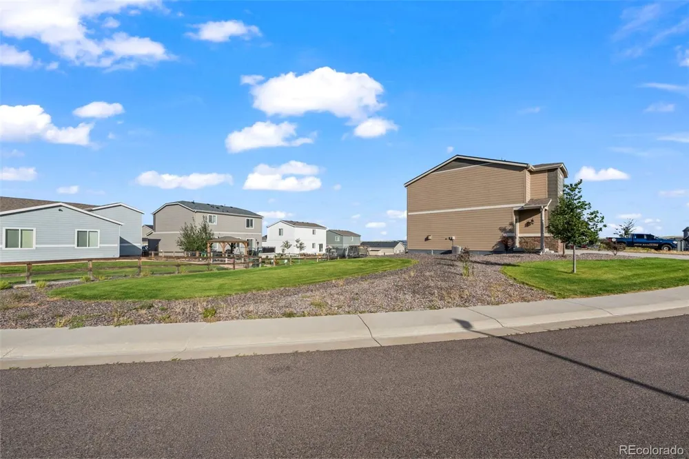 4423 River Highlands Loop Elizabeth, CO 80107