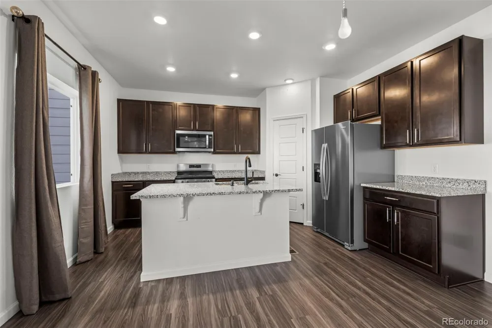 4423 River Highlands Loop Elizabeth, CO 80107