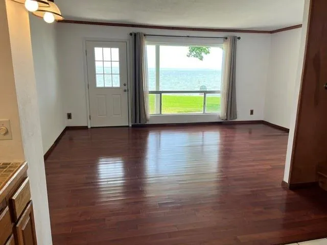 100 Edgewater Drive #45 Livingston, TX 77351