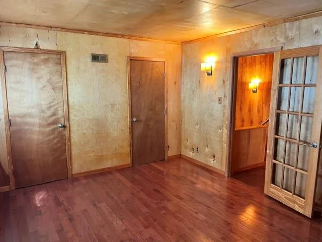 100 Edgewater Drive #45 Livingston, TX 77351