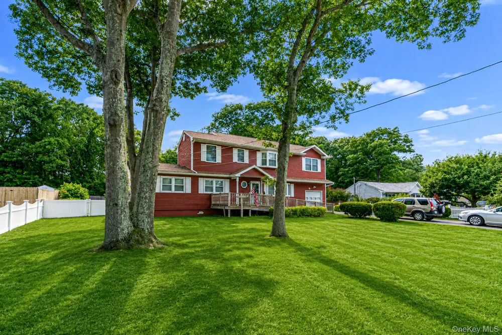 26 Wilstan Avenue Patchogue, NY 11772