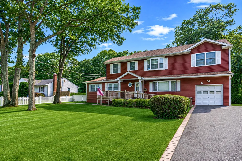 26 Wilstan Avenue Patchogue, NY 11772