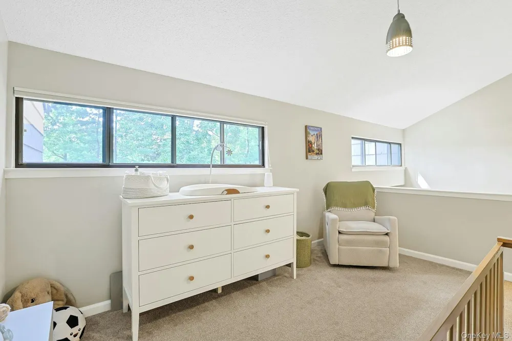 195 Treetop Circle Nanuet, NY 10954
