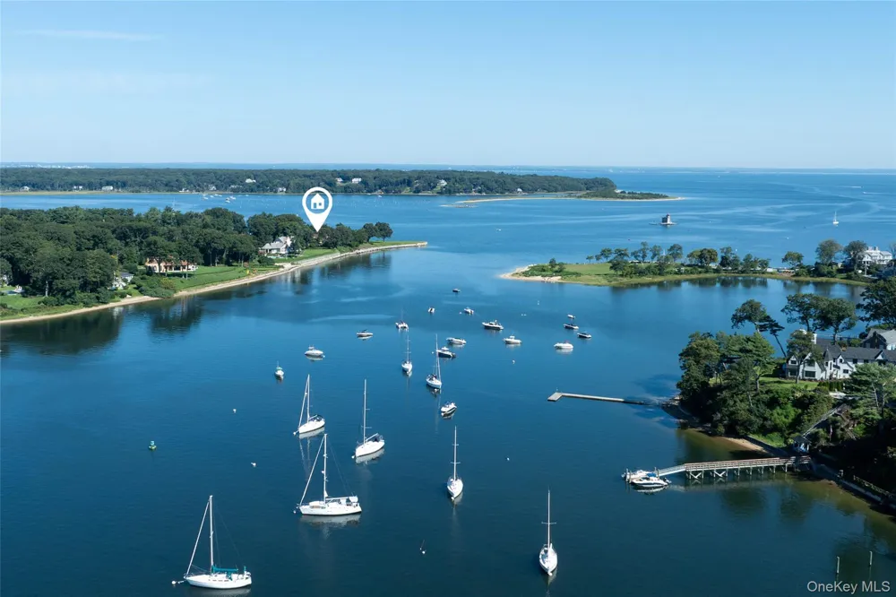 7 Lighthouse Point Lloyd Harbor, NY 11743