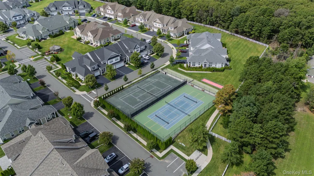 341 Aliana Avenue Yaphank, NY 11980