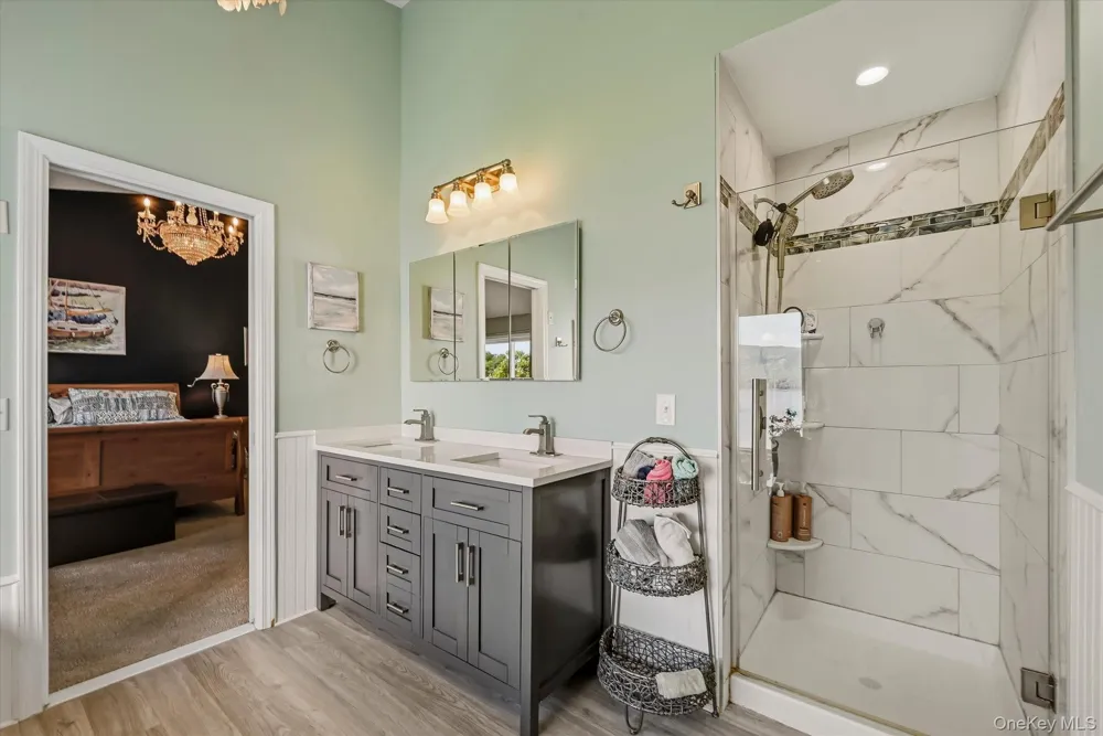 272 Tamerisk Lane New Windsor, NY 12553