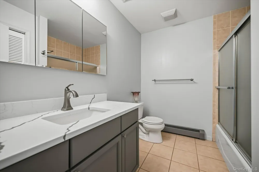 272 Tamerisk Lane New Windsor, NY 12553