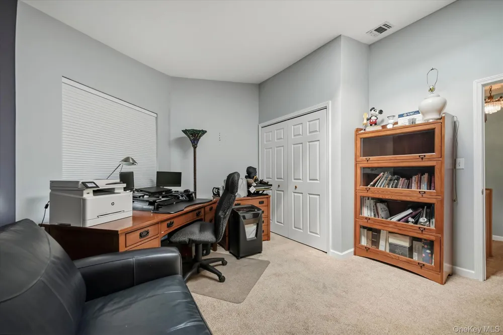 272 Tamerisk Lane New Windsor, NY 12553