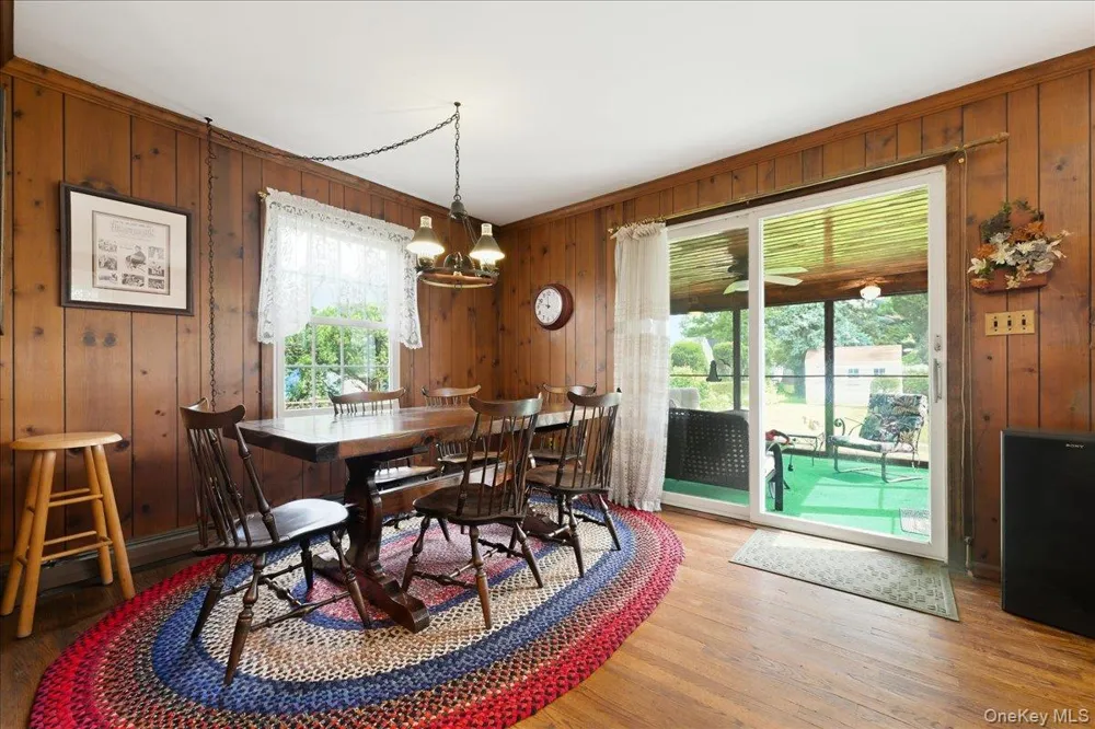 15 May Court Rockville Centre, NY 11570