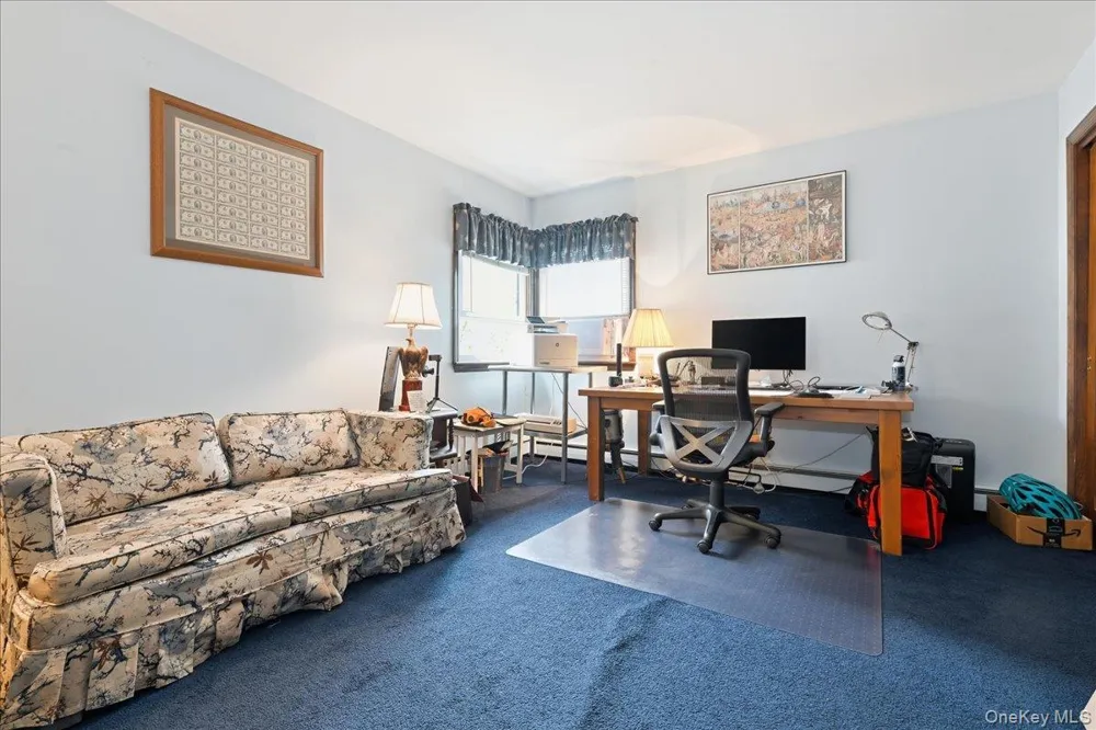 15 May Court Rockville Centre, NY 11570