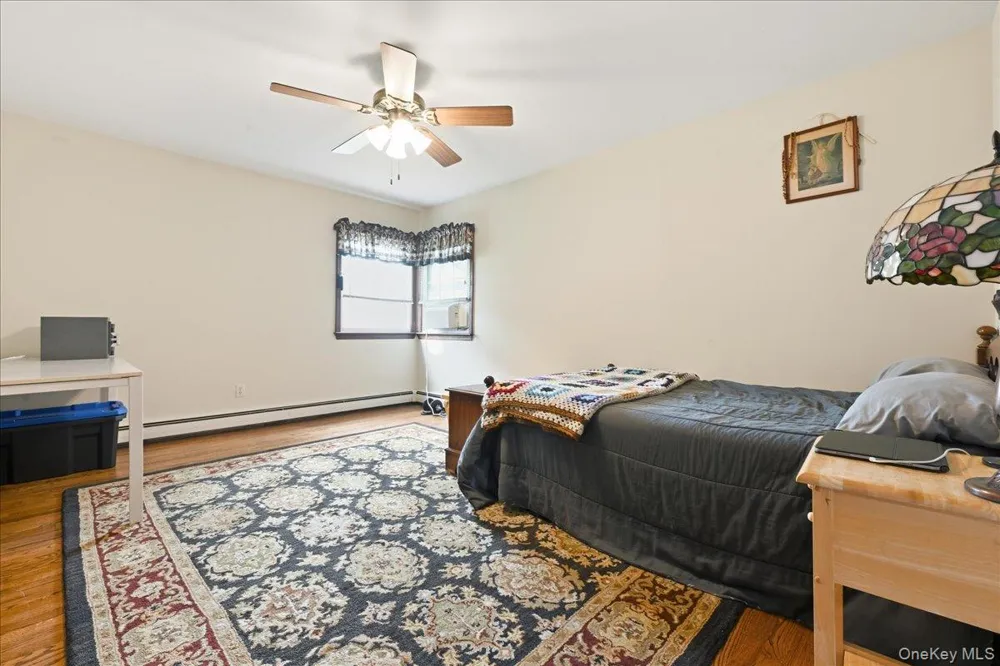 15 May Court Rockville Centre, NY 11570